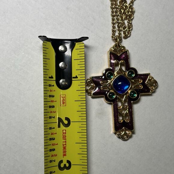 Vintage Avon Signed Cross Necklace Enamel Gold Tone Purple - Picture 7 of 8